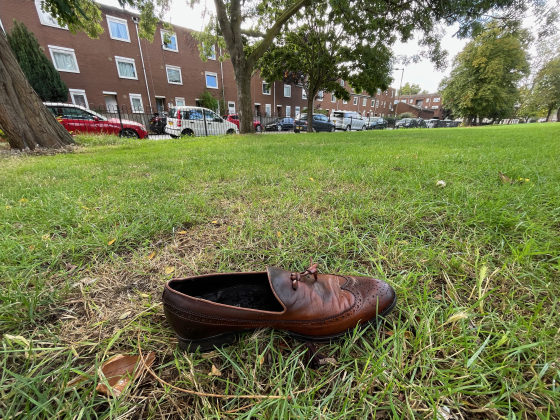 lonely shoe 0852 | Lonely shoes