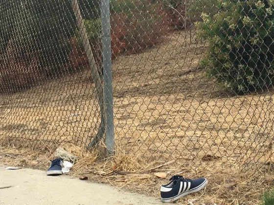 lonely shoe hale bopp | Lonely shoes