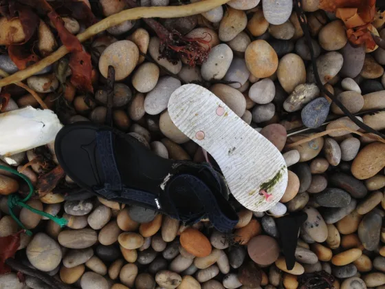 tumblr mvw3t7Dq0D1qifw7to1 1280 | Lonely shoes