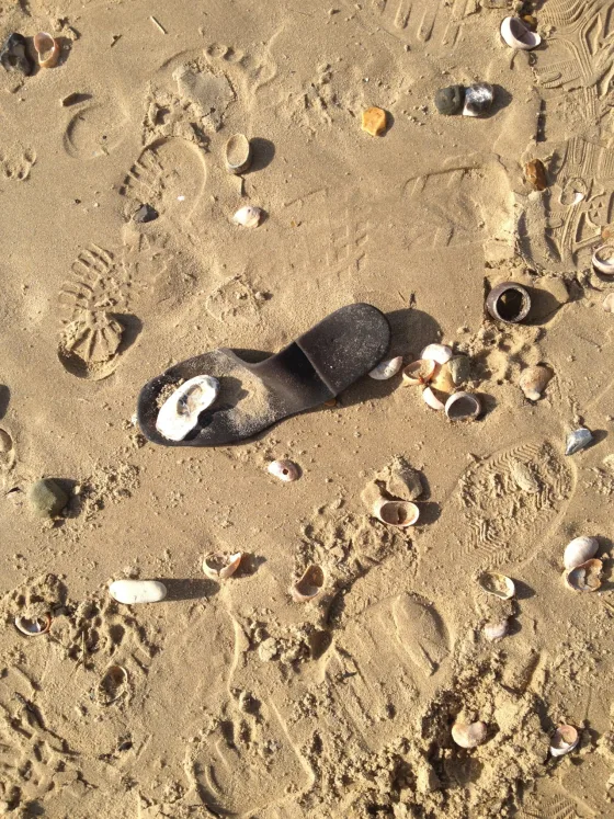 tumblr n3bnx0jen51qifw7to1 1280 | Lonely shoes