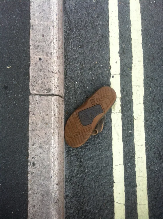tumblr n9a5vk92kf1qifw7to1 1280 | Lonely shoes