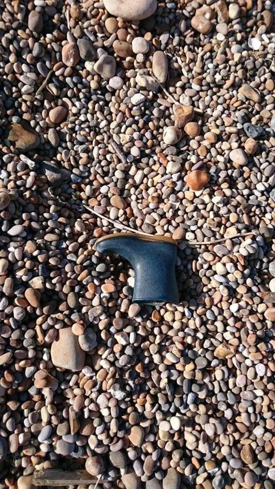 tumblr nkfzcdWfth1qifw7to1 640 | Lonely shoes
