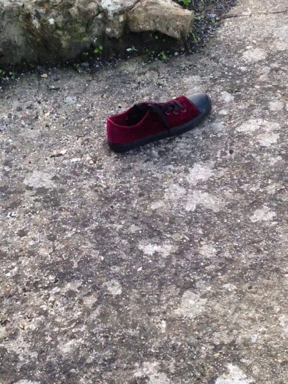 tumblr o0j6ggfLzz1qifw7to1 1280 | Lonely shoes