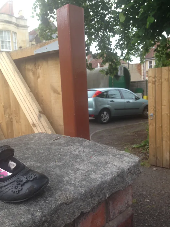 tumblr o9yo6wd6Ef1qifw7to1 1280 | Lonely shoes